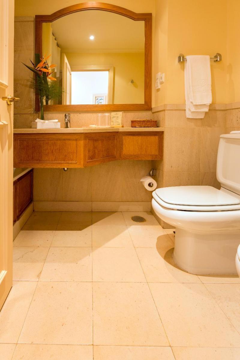 ホテル Quinta Do Estreito カマラ・デ・ロボス 部屋 写真